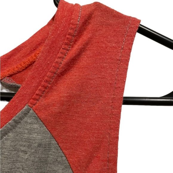 Stranger Things Netflix Official Gray and Red Embroidered Cast Casual Tank Top - Picture 4 of 6